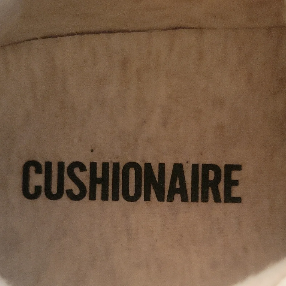 Cushionaire Beige Footwear - Picture 2 of 8